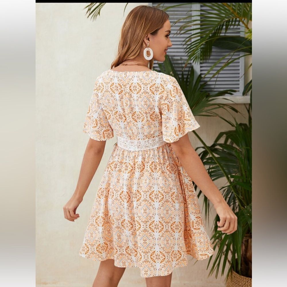 SHEIN Maternity Allover Print Flounce Sleeve Guipure Lace Panel Dress medium - Picture 9 of 11